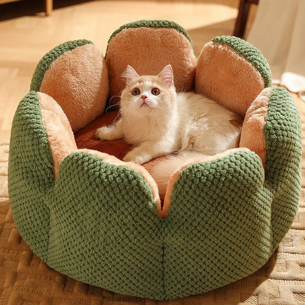 Flower Cat Bed – Cozy, Stylish & Adorable