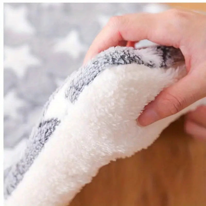 Snuggly Star Ultra-Warm Pet Bed – A Cozy Retreat for Your Pet