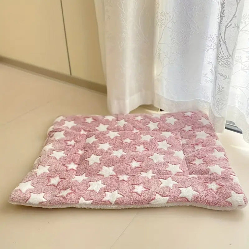 Snuggly Star Ultra-Warm Pet Bed – A Cozy Retreat for Your Pet