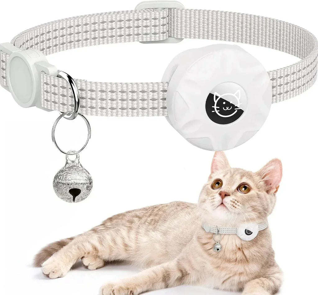 Lightweight safety cat collar with transparent AirTag GPS tracker holder