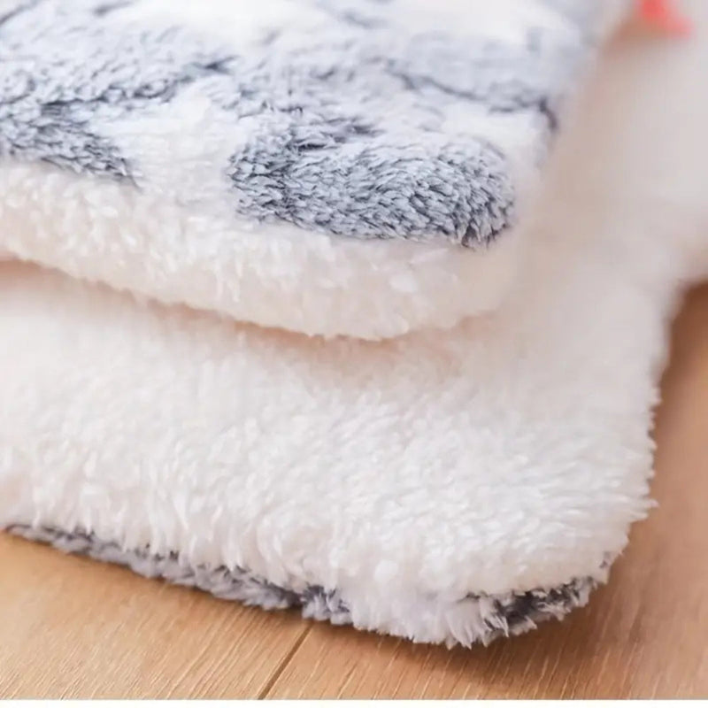 Snuggly Star Ultra-Warm Pet Bed – A Cozy Retreat for Your Pet