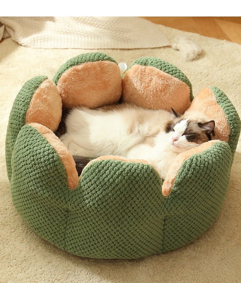 Plush Cat Nest Bed – Cozy Indoor Sleeping Bed for Cats