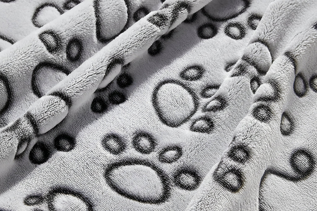 Soft Pet Blanket — Washable Fleece with Paw Print Design, 3 Sizes