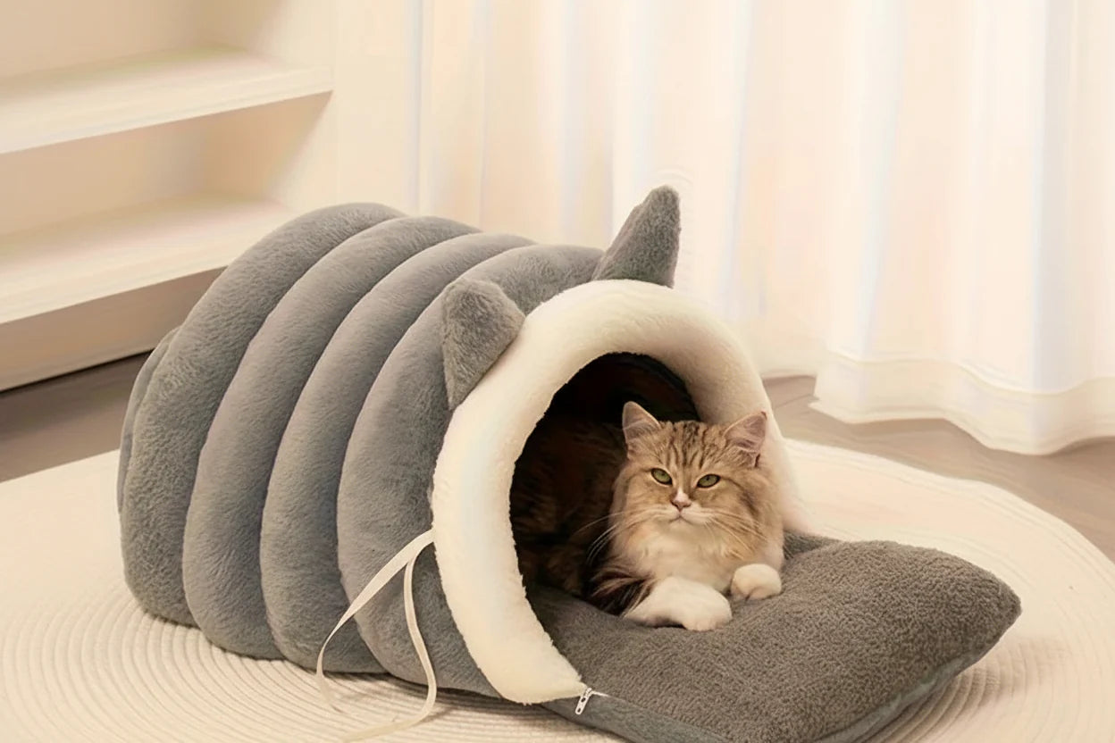 Cat Nest Bed — Soft, Enclosed and Deeply Comforting for Curled-Up Sleepers